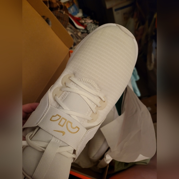 EUC WOMENS SIZE 11 Nike Air Max Bella TR 5 Workout Shoes - Picture 7 of 12